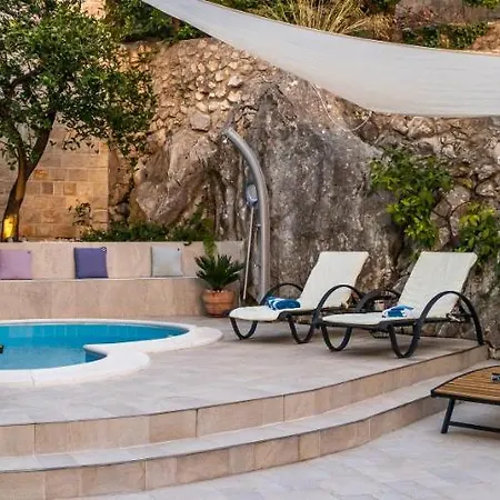 Villa Rose *
