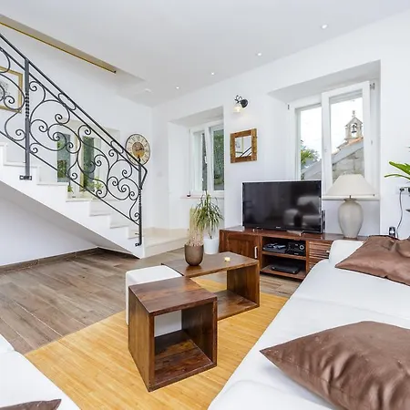 Rose * ドゥブロブニク