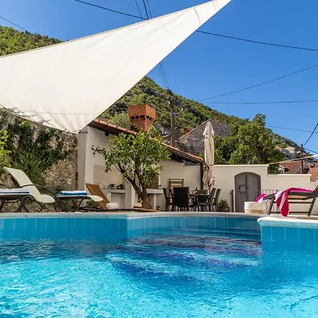 Villa Rose *