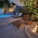 Rose Villa