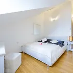Rose Villa *